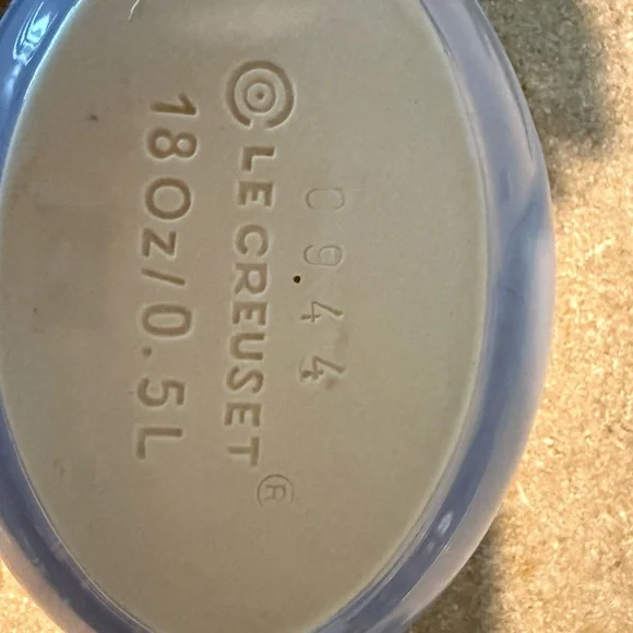 Le Creuset Set Lavender and Tan - Picture 3 of 5